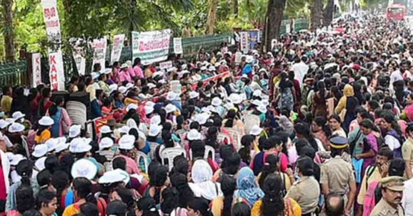 ആശാ വര്‍ക്കര്‍മാര്‍ നടത്തുന്ന രാപ്പകല്‍ സമരയാത്രയുടെ സമാപനം ഇന്ന്; സെക്രട്ടറിയേറ്റിലേക്കുള്ള മഹാറാലി പ്രതിപക്ഷ നേതാവ് വി ഡി സതീശന്‍ ഉദ്ഘാടനം ചെയ്യും