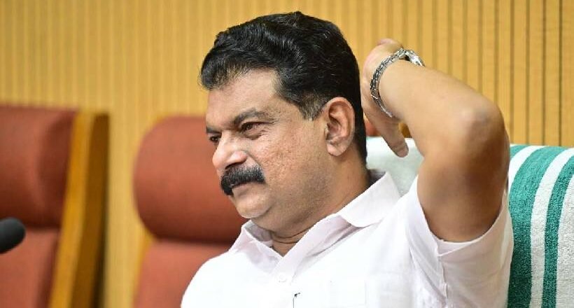‘വോട്ടെണ്ണി കഴിഞ്ഞാൽ ആര്യാടന് കഥ എഴുതാനും സ്വരാജിന് സെക്രട്ടറിയേറ്റിലേക്കും പോകാം ഞാൻ നിയമസഭയിലേക്കും’ – പി വി അൻവർ